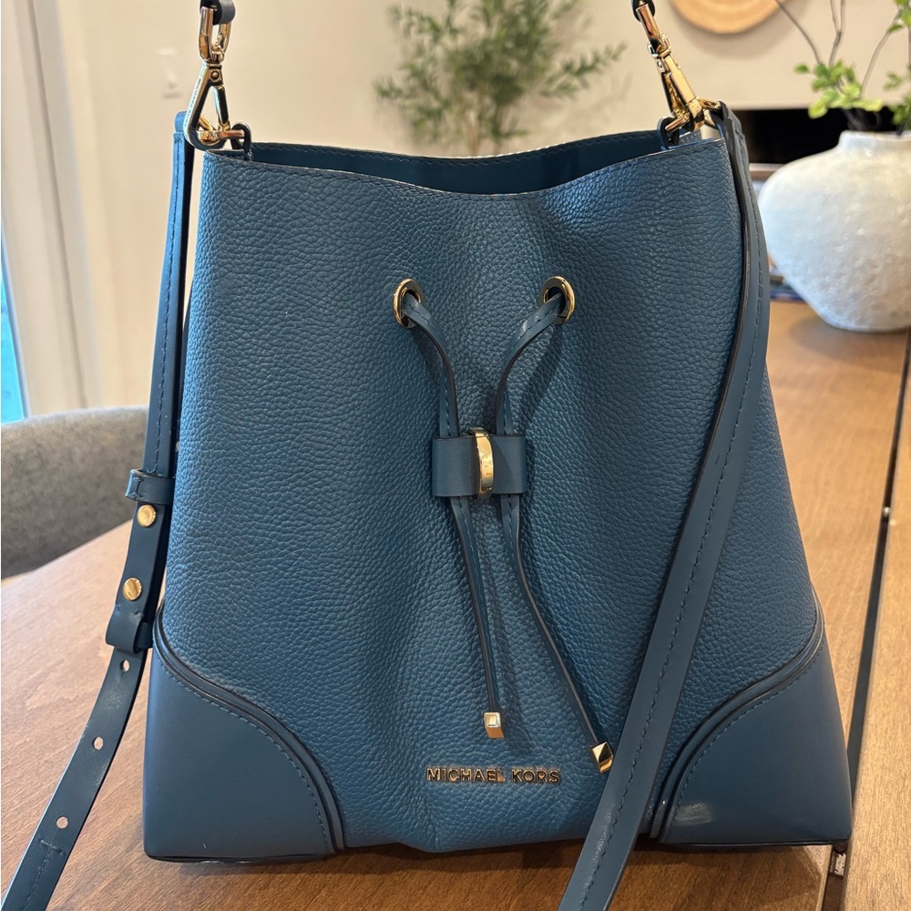 Michael Kors Teal Leather Shoulder Bag